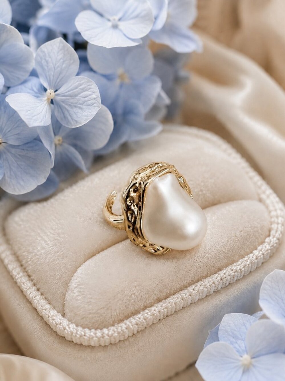 Baroque Pearl Statement Ring, Gold Tone Adjustable Cocktail Ring, Elegant Coasta
